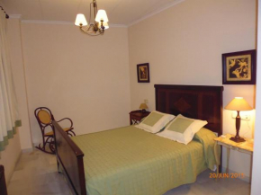 Отель Hostal Artiga  Альбореа